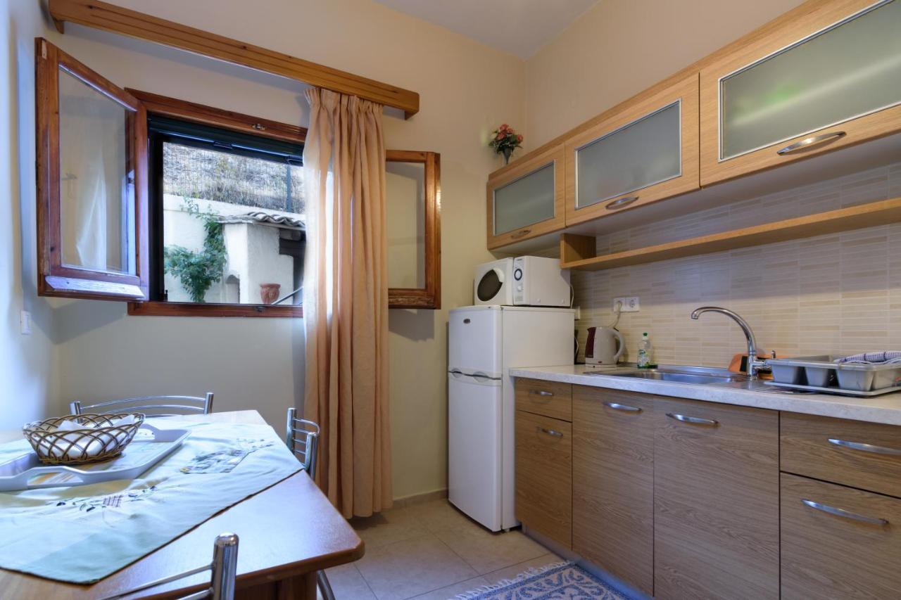 Balis Apartments Палеокастрица Экстерьер фото